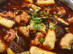 -乡土特色.冷锅鱼.牦牛肉汤锅