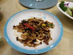 -伊和园清真餐饮