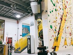 -问山MountQuest攀岩馆