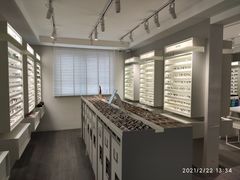 -目艮眼镜SHOWROOM(品牌集合店)