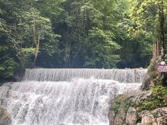 -西岭雪山大飞水景区