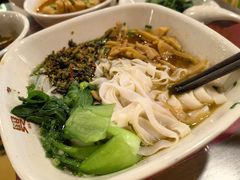 -双燕楼·手工馄饨·汤面小吃(世纪汇店)
