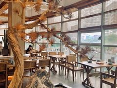 -蜜桃餐厅·伴山(湖滨商业街店)