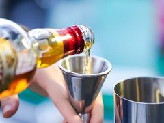 -瑰丽酒店·海吧·天际下午茶·现场DJ·天台酒吧