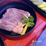 新鲜食材尽在北二爱肉社韩国烤肉！他们以选用新鲜食材为荣