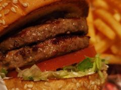 -The Habit Burger Grill 哈比特汉堡(世博店)