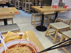 -魔都三兄弟酸辣粉·蘸卤炸串(虹桥万科店)