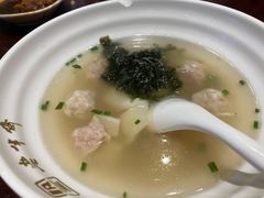 鲜肉小馄饨-老半斋(福州路店)