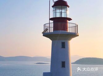 生活在海边的孩子，似乎总是对于其他的海边城市没有足够