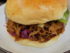 手撕猪肉红卷心菜三明治-RAC BAR(安福路店)