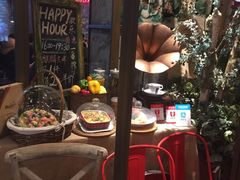 -玛格萝妮(汇智国际商业中心店)