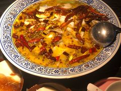 -桂二老坛酸菜鱼(三街两巷店)