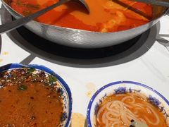 -王奋斗贵州酸汤牛肉火锅