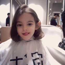 -简法造型·品牌形象店