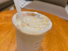 -星巴克(上海虹桥新天地二店)