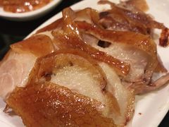 精品烤鸭-皇城根·鲁菜济南菜·吊炉烤鸭·炒鸡鱼头(济南旗舰店)