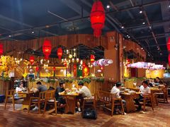 大堂-老滇山寨•云南特色菜•地方菜•民族风情歌舞表演(金碧店)