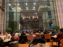 -飨食汇全日制餐厅·昆山皇冠假日酒店(九方店)