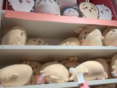 -名创优品(北京新中关购物中心地铁层店)