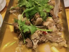 -琥珀老六龙虾(四里河店)