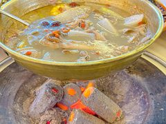 -江湖亮亮蒸虾大排档烤全羊清真(武汉总店)