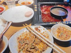 -老牌坊云南鱼豆花火锅(哈西万达店)