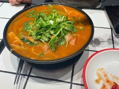 -肥汁米蘭香港米线(长宁来福士店)