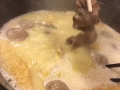 -鲜入围煮花胶鸡海鲜火锅