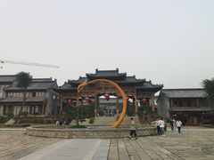 -雪山彩虹谷景区