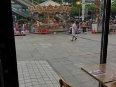 -肯德基(叠彩店)