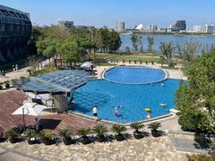 -上海滴水湖皇冠假日酒店