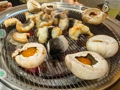 -围炉肉舍•炭烤活鳗•丹东海鲜烤肉(步行街店)