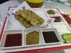 -肘子酥·天津菜·特色捞面(德云社店)