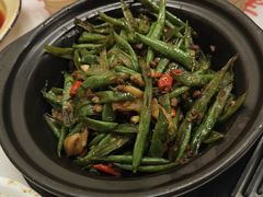 -堂瓦里·33年传统赣菜(第一街区店)