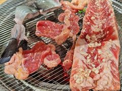 -青瓦餐厅·生鱼片·韩园烤肉(西塔店)