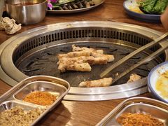 -明洞阿姨·韩式酱蟹烤肉·创意料理(三元桥店)