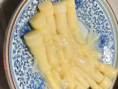 -尚尚仙·酸汤猪手·猪肚鸡火锅(华联万柳购物中心店)