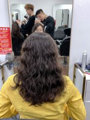 -乾健·烫染·接发SALON