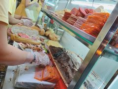 -Bánh Mì Huynh Hoa