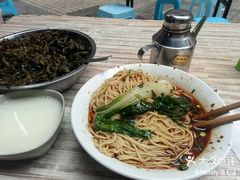 -重庆小面·抄手(解放碑好吃街店)