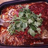 藕中间还有肉馅。杨梅好吃冰冰凉酸酸甜甜