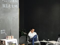 -UNI UNI(环亚凯瑟琳店)