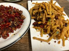 -小四川美食馆(幸福路店)