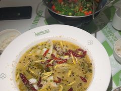 -渔语鱼酸菜鱼新川菜(来福士店)