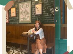 -Pie Bird(新闸路店)