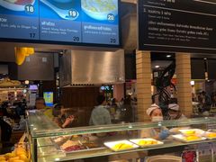-Pier 21 (Terminal 21 Asok)