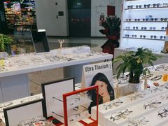 -罗伯特眼镜·蔡司官方授权(前海桂湾店)
