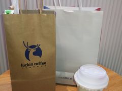 -瑞幸咖啡(长宁来福士B1层店)