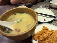 -闫府私房菜(恒隆店)