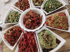 -霄汉牛三鲜湖北砂锅菜(万松园2店)